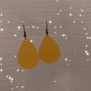 Yellow leather earrings!!